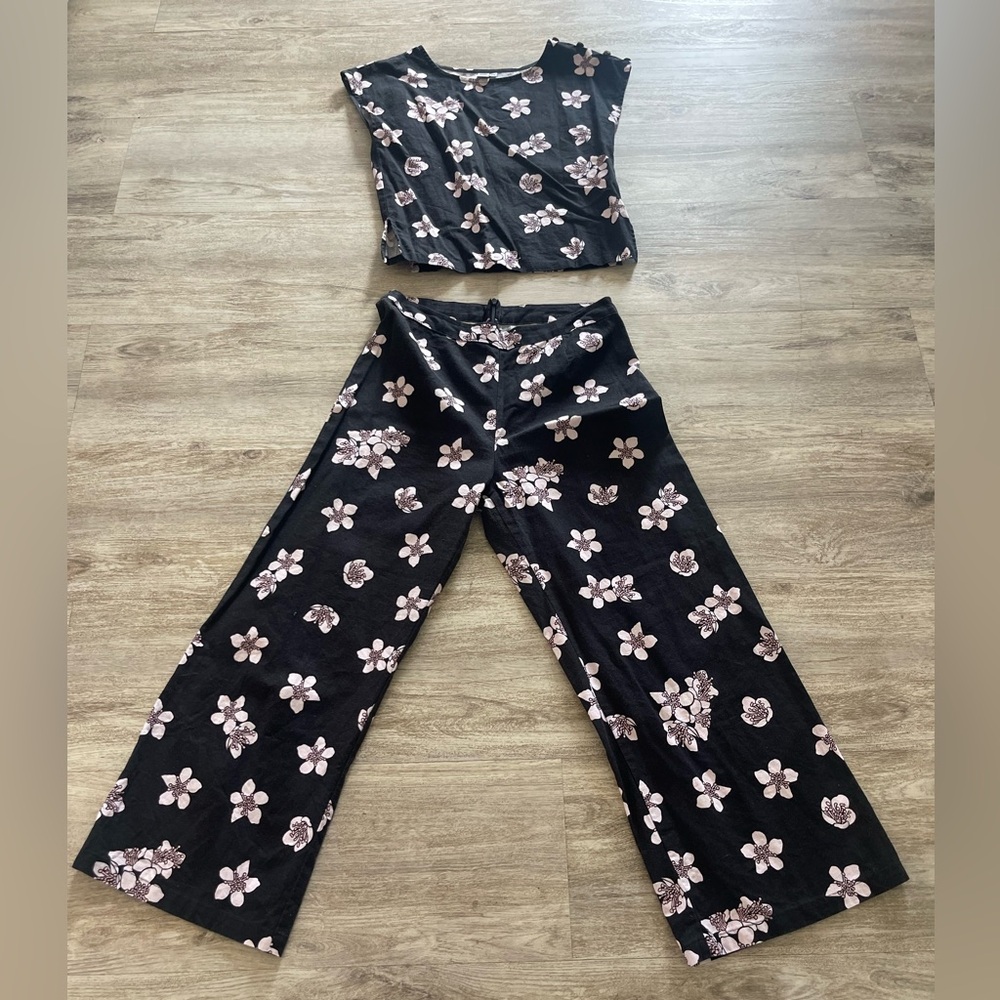 Sig Zane - Floral Black and Pink Wide-Leg Pants XS